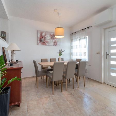Scenic Sea View,Three Bedroom Villa With Pool 트로기르 외부 사진