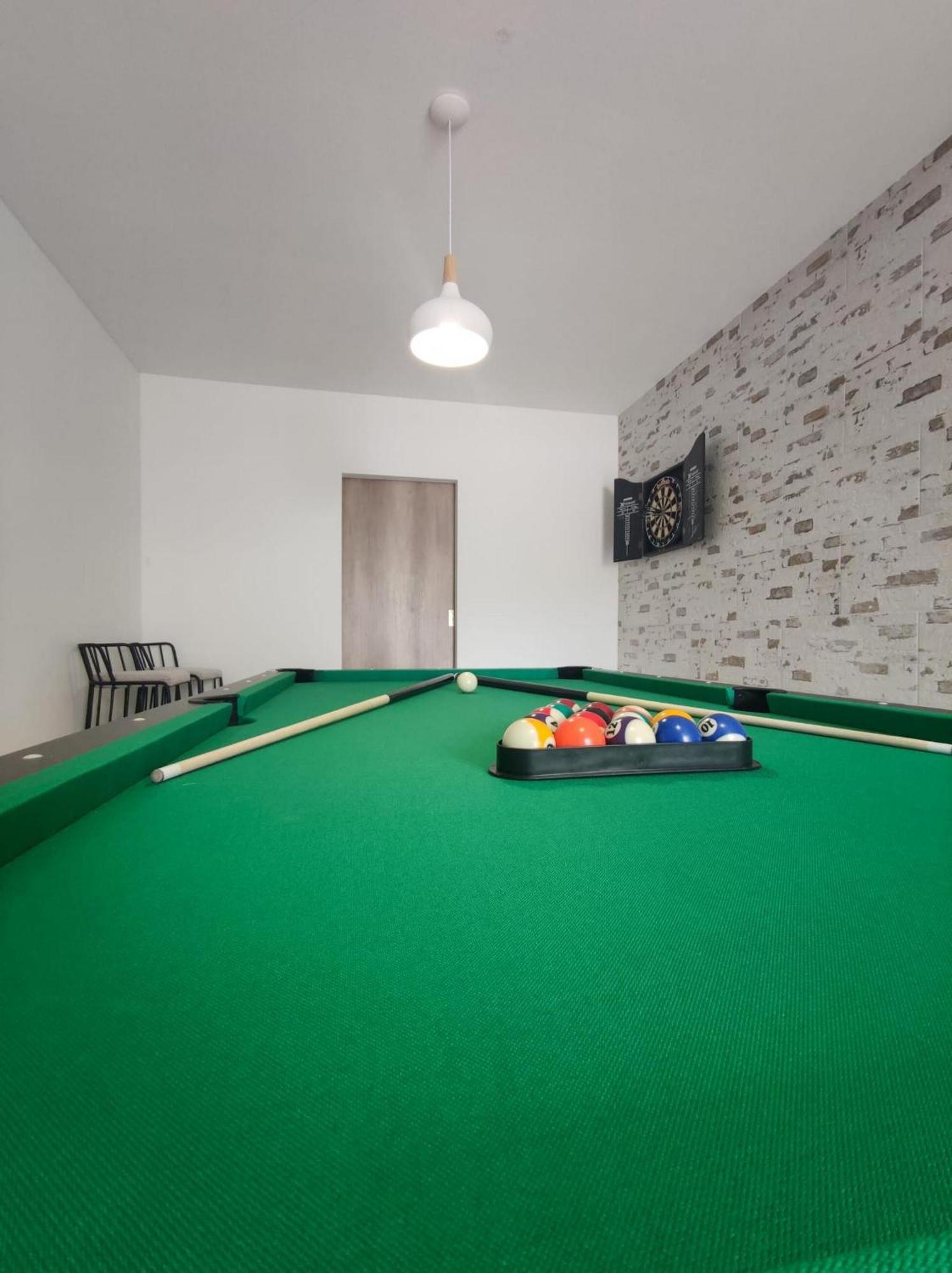 Scenic Sea View,Three Bedroom Villa With Pool 트로기르 외부 사진